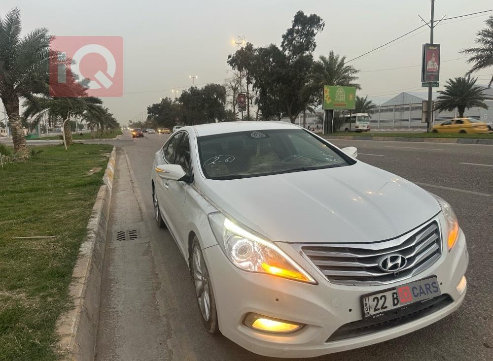 هيونداي أزيرا